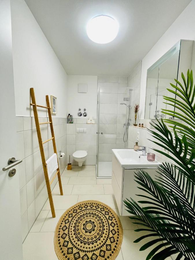 Klassen Stay - Exklusives Apartment Am Hbf - Kueche, Netflix, Kingsizebett Koblenz (Rhineland-Palatinate) Exterior foto
